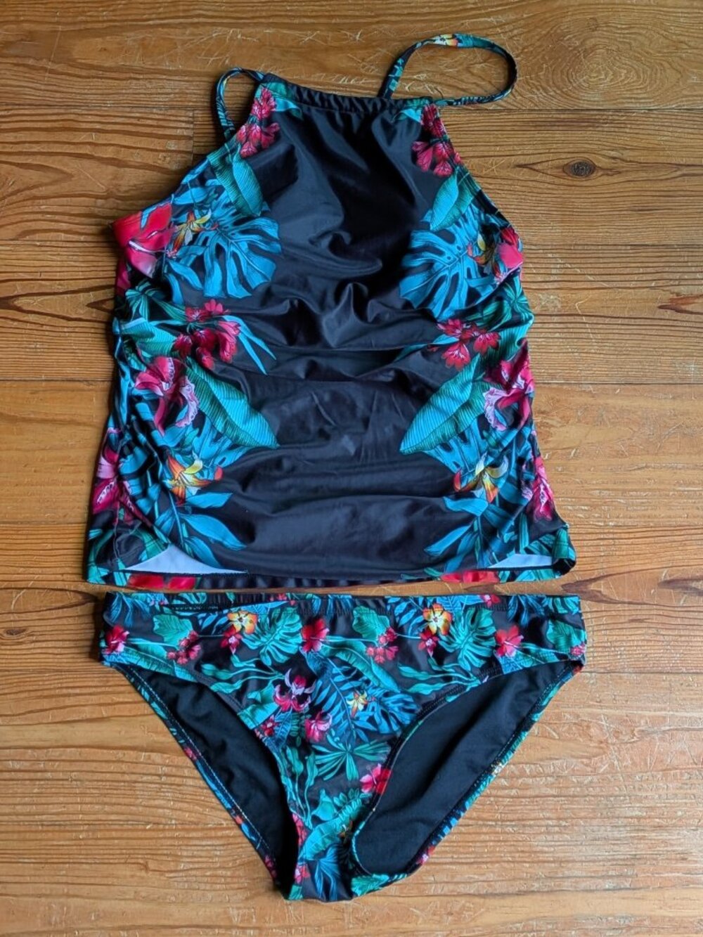 Black Floral Tankini- Size Large NWOT